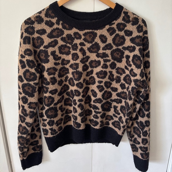 RW & Co Sweater - Picture 1 of 3